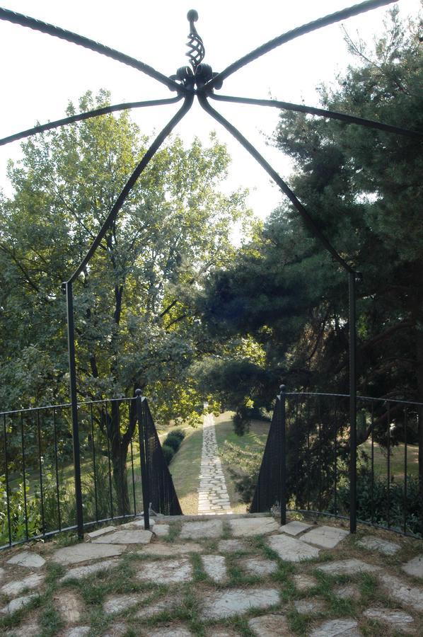 Villa Bregana Carnago Екстериор снимка